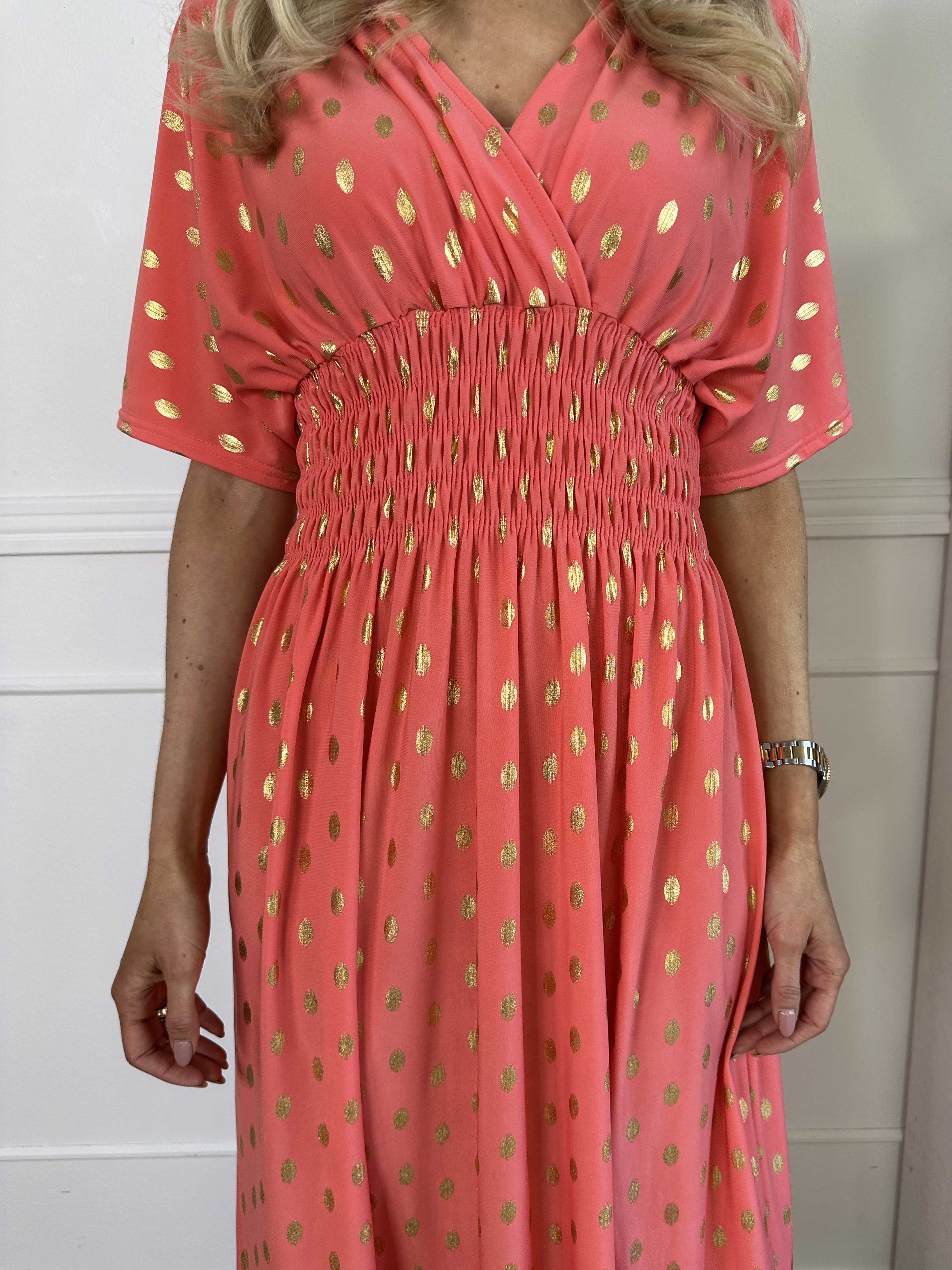 Pams Dot - Lang elastisk kjole med prikket detaljer